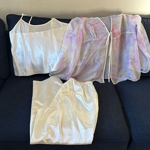 Valerie Stevens Satin Like Sleepwear